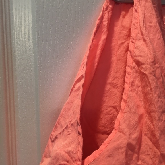 Coral Blowsy top with cold shoulder - Picture 4 of 5